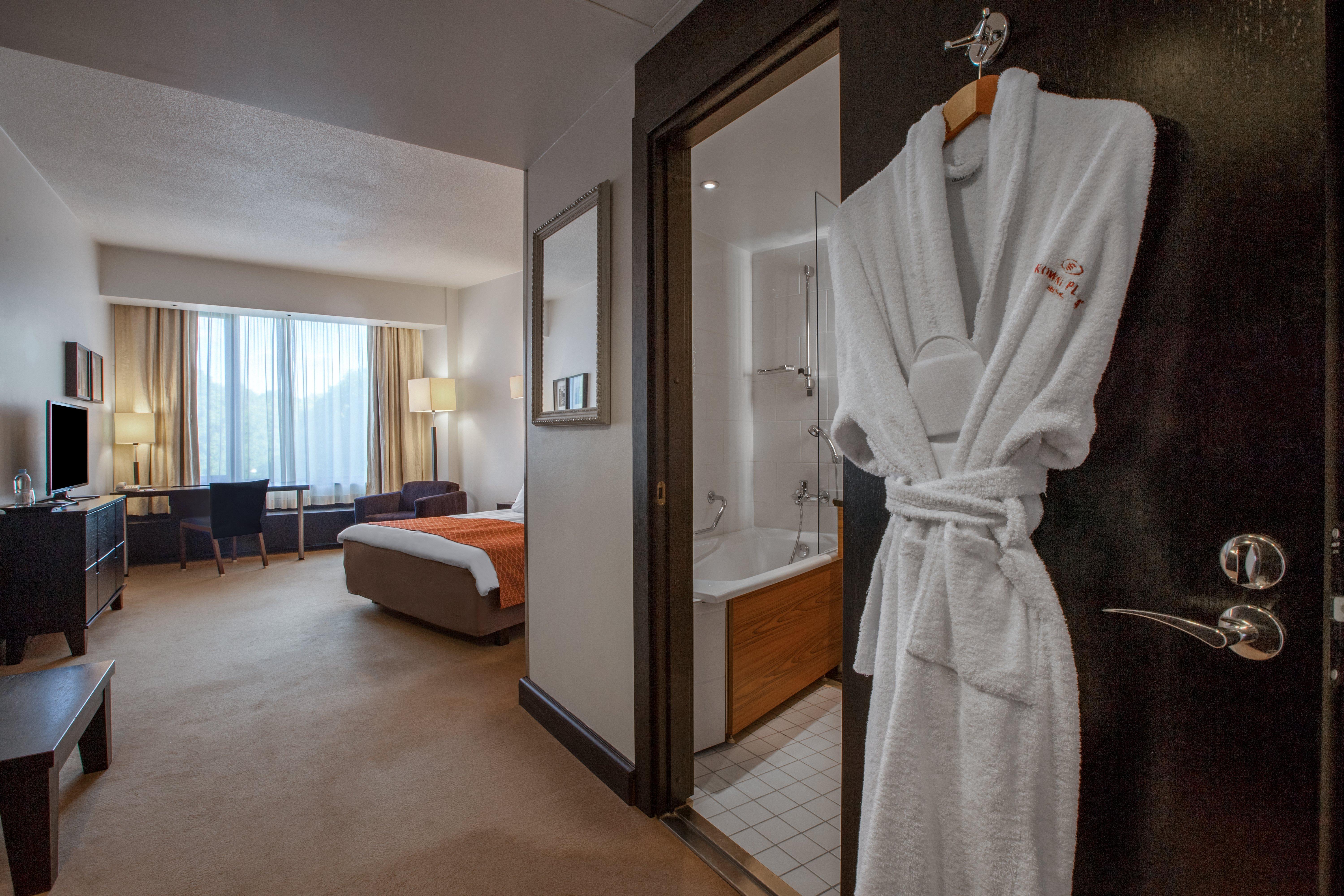 Crowne Plaza Helsinki - Hesperia By Ihg Helsínquia Exterior foto