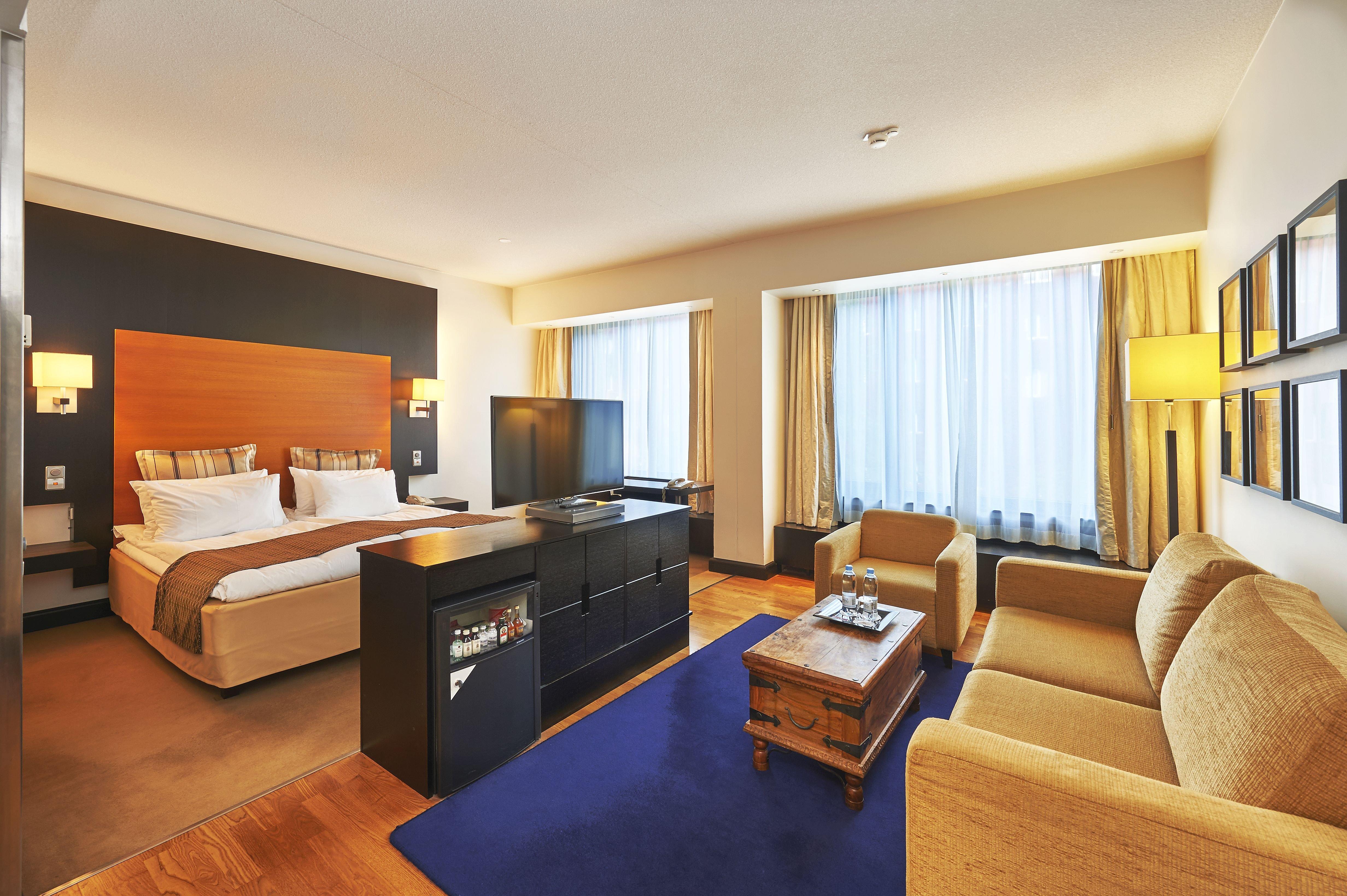 Crowne Plaza Helsinki - Hesperia By Ihg Helsínquia Exterior foto